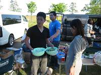 BBQ̏ɋ΂ނЂ낳B