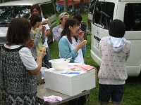 トウモロコシ試食中〜♪