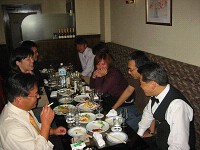 話も盛り上がります。