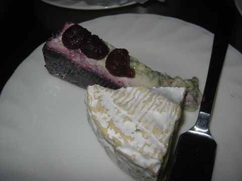 CAMEMBERT DE NORMANDIE madame HISADA & Blue 61