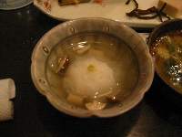 大根おろしの中に蟹の身が入ってます。