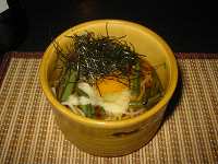 納豆酵素麺おざんざ、鶉、山菜、山葵、長芋えです。