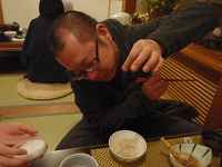蕎麦の実御飯に塩少々。
