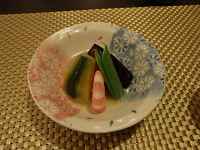 海老・南瓜・赤大根・茄子・絹鞘・白味噌です。