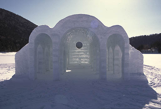 2003�N���A�X�̋���