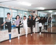 ��l�̃o���G���b�X��